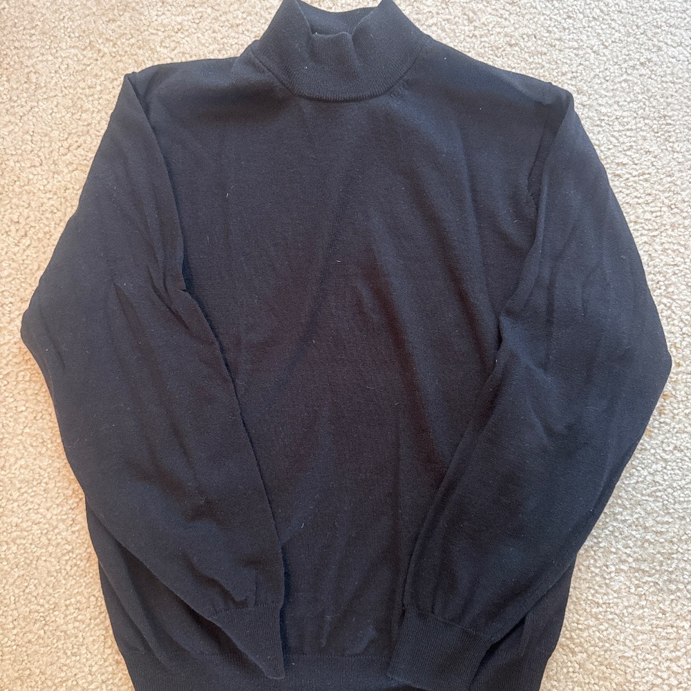 Jos A Bank Men’s Black Turtle Neck